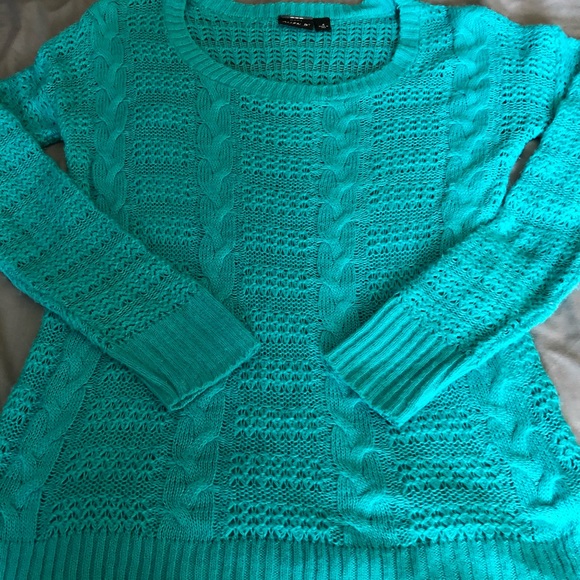 Lightweight Sweater - Picture 1 of 3